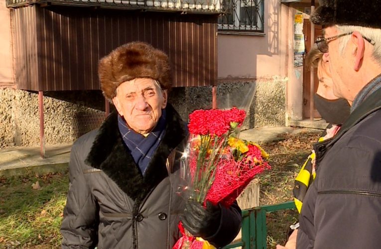 Липецкому фронтовику Андрею Самсонову исполнился 101 год