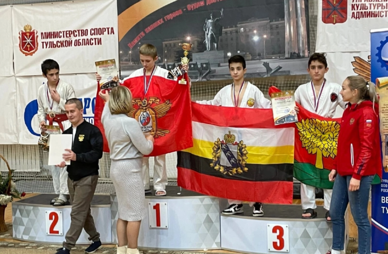 Липецкие спортсмены выиграли восемь медалей на всероссийских соревнованиях по рукопашному бою