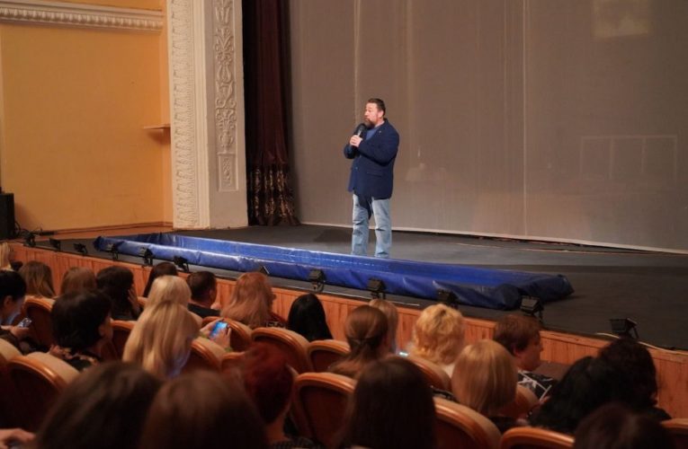 Липецкий театр драмы на Соколе направит деньги с продажи билетов на поддержку участников СВО