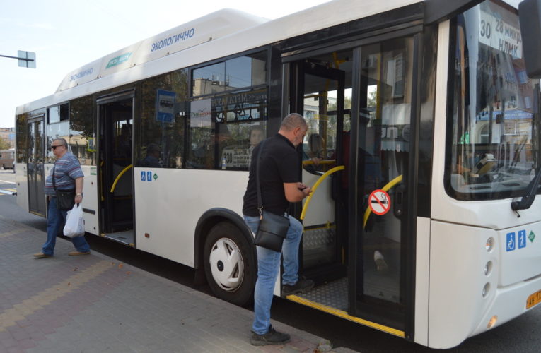 Пассажиров в Липецке приглашают выйти на рейды по грязным автобусам