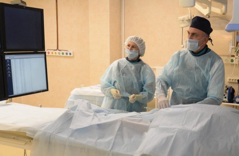 Липецкие хирурги провели редкую операцию на мозге пациентки после инсульта