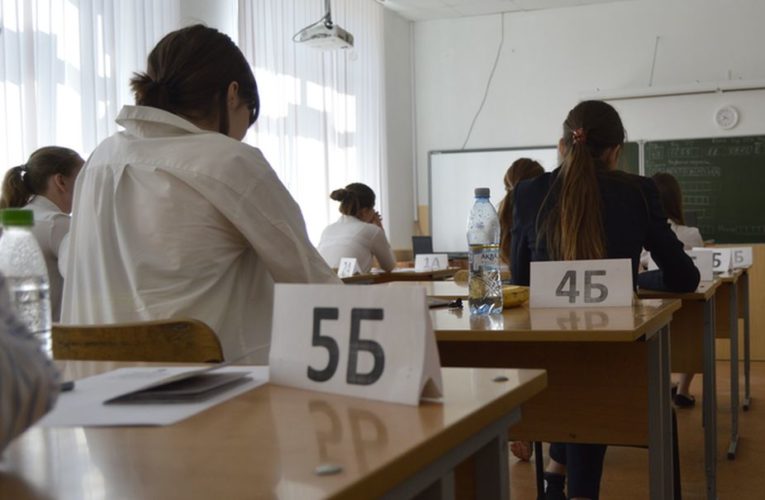 ЕГЭ по обществознанию и физике в Липецкой области сдают 2892 выпускника
